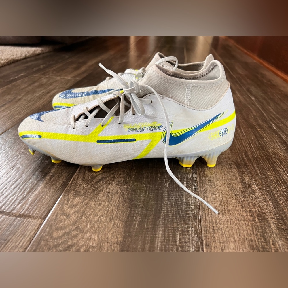 COPY - Nike Phantom GT2 Academy Dynamic Fit FG Soccer Cleats size men’s 10.5